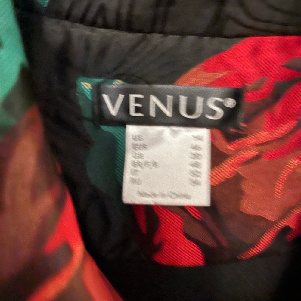 Venus Women's Floral Jacket - Red and Green